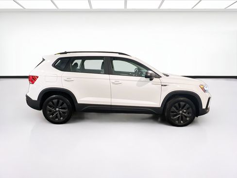 Used 2024 Volkswagen Taos S FWD image 22