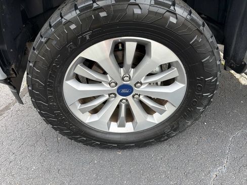 Used 2018 Ford F150 XL w/ Equipment Group 101A Mid AWD/4WD image 10