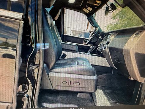 Used 2017 Ford Expedition EL Limited w/ Equipment Group 301A AWD/4WD image 11