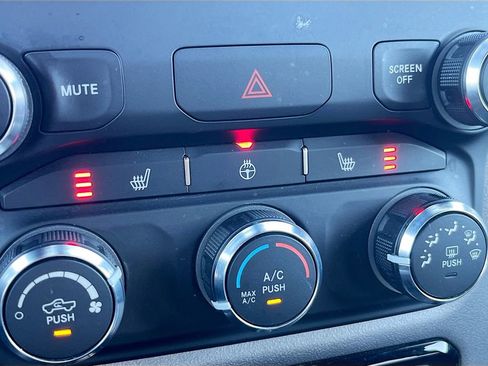 Used 2023 RAM 1500 Big Horn AWD/4WD image 19