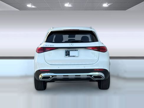 New 2026 Mercedes-Benz GLC 300 image 9