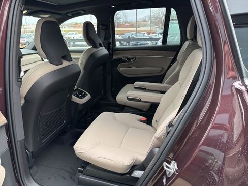 New 2026 Volvo XC90 B6 Plus image 7