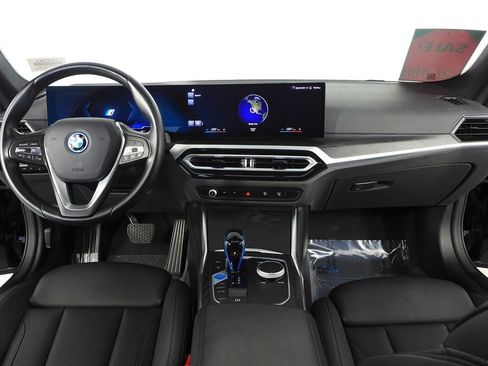 Used 2023 BMW i4 eDrive35 image 25