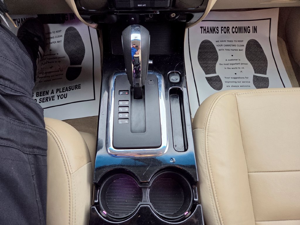 Used 2010 Ford Escape Limited AWD/4WD image 22