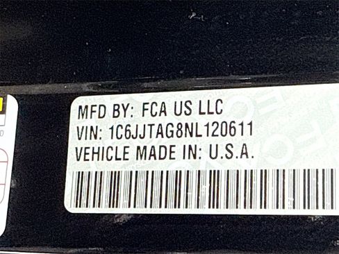 Used 2022 Jeep Gladiator Sport image 36