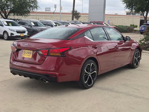 New 2026 Nissan Altima 2.5 SR FWD image 3