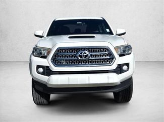 Used 2017 Toyota Tacoma TRD Sport video 2