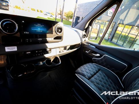 New 2024 Mercedes-Benz Sprinter 3500 image 12