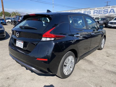 Used 2025 Nissan Leaf S FWD image 9