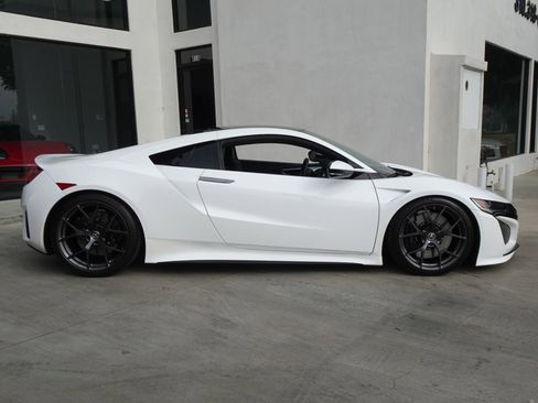 Used 2017 Acura NSX image 7