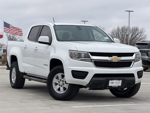 Used 2017 Chevrolet Colorado W/T w/ WT Convenience Package image 2
