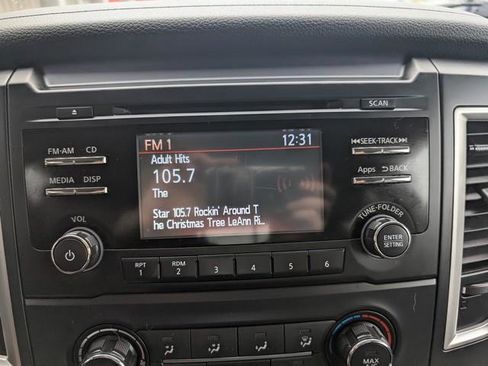 Used 2017 Nissan Titan S image 12