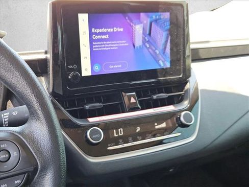 Used 2025 Toyota Corolla LE FWD image 15