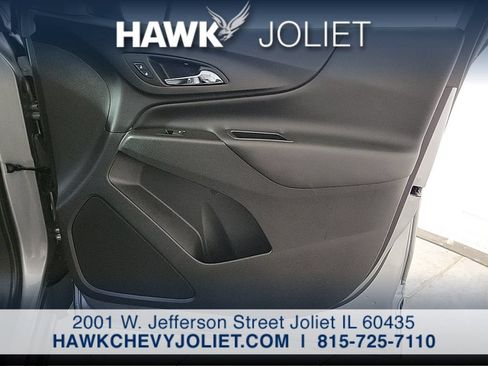Used 2024 Chevrolet Equinox LT FWD image 23
