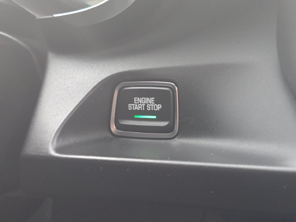 Used 2021 Chevrolet Camaro LT w/ Technology Package RWD image 32