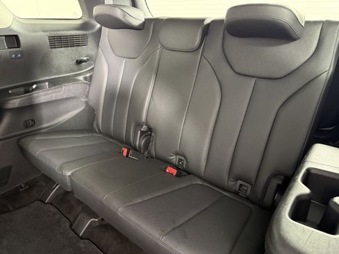 Used 2022 Hyundai Palisade SEL w/ Premium Package image 15