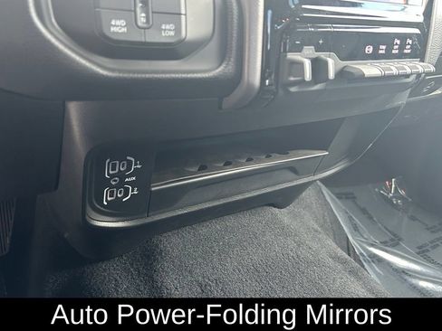Certified 2026 RAM 2500 Big Horn AWD/4WD image 21