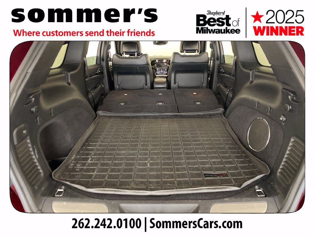 Used 2019 Jeep Grand Cherokee Overland AWD/4WD image 29