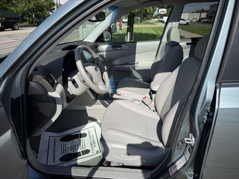 Used 2009 Subaru Forester 2.5X Limited AWD/4WD image 9