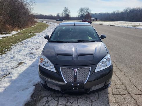 Used 2009 Pontiac G6 GXP w/ Sun And Sound Plus Package image 4