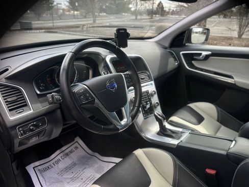 Used 2017 Volvo XC60 T6 Dynamic w/ Preferred Option Package AWD/4WD image 13