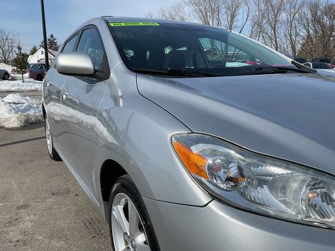 Used 2009 Toyota Matrix S image 10