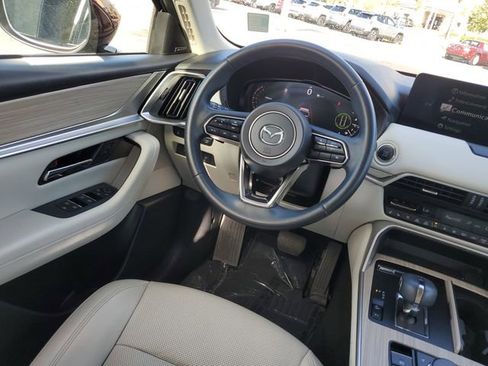 Used 2024 MAZDA CX-90 3.3 Turbo w/ Premium Plus Pkg image 10