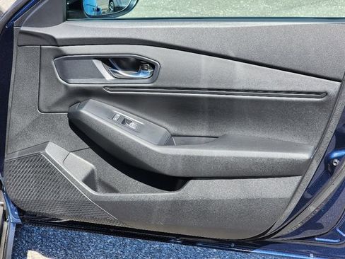 Used 2025 Honda Accord SE image 10