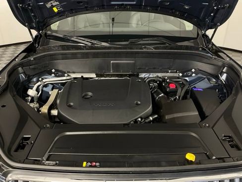Certified 2024 Volvo XC90 B6 Plus image 39