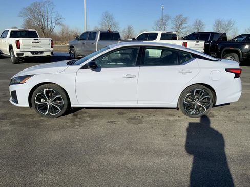 Used 2024 Nissan Altima 2.5 SR image 5