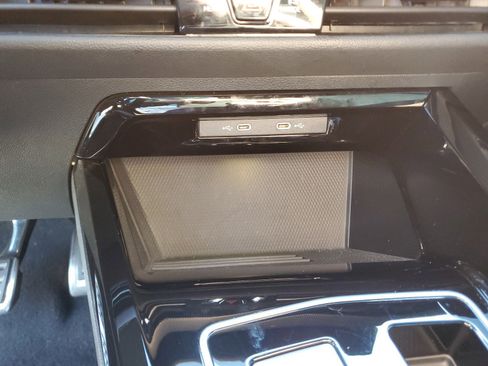 Used 2025 Volkswagen Golf S image 25