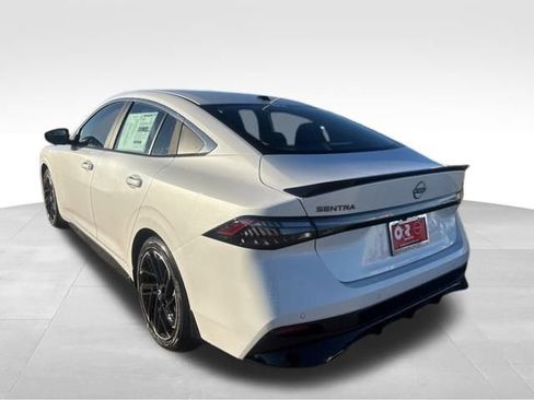 New 2026 Nissan Sentra SR w/ SR Premium Package FWD image 4