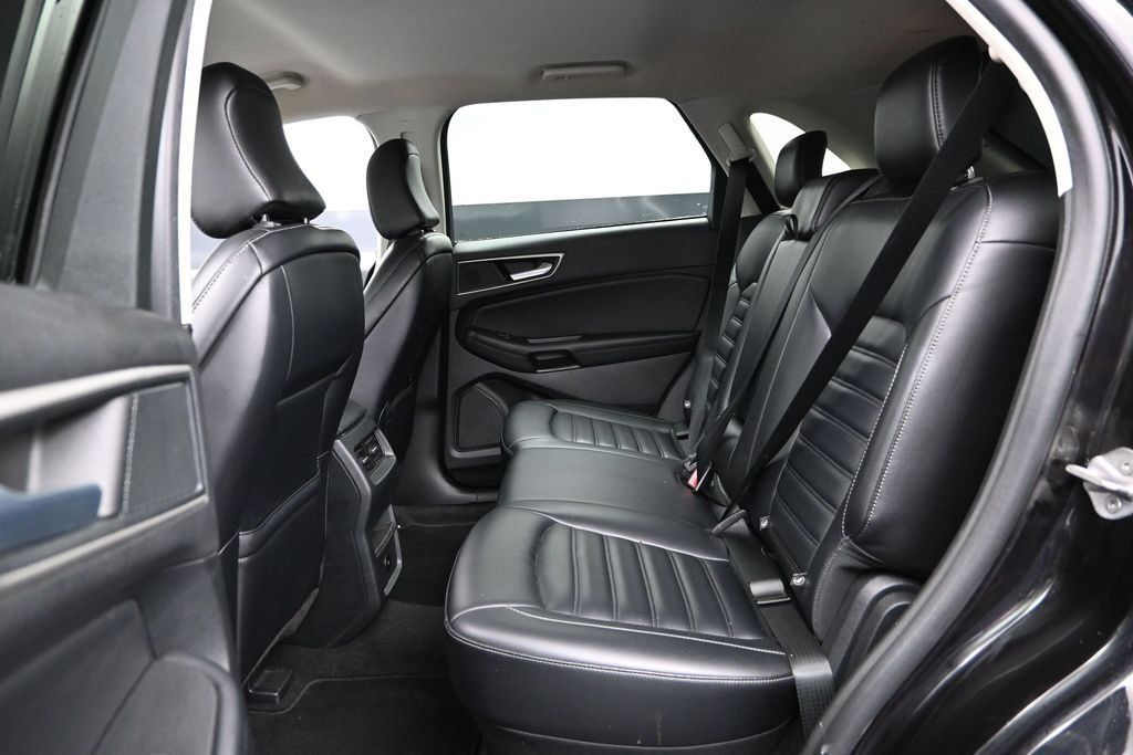 Used 2024 Ford Edge SEL AWD/4WD image 19