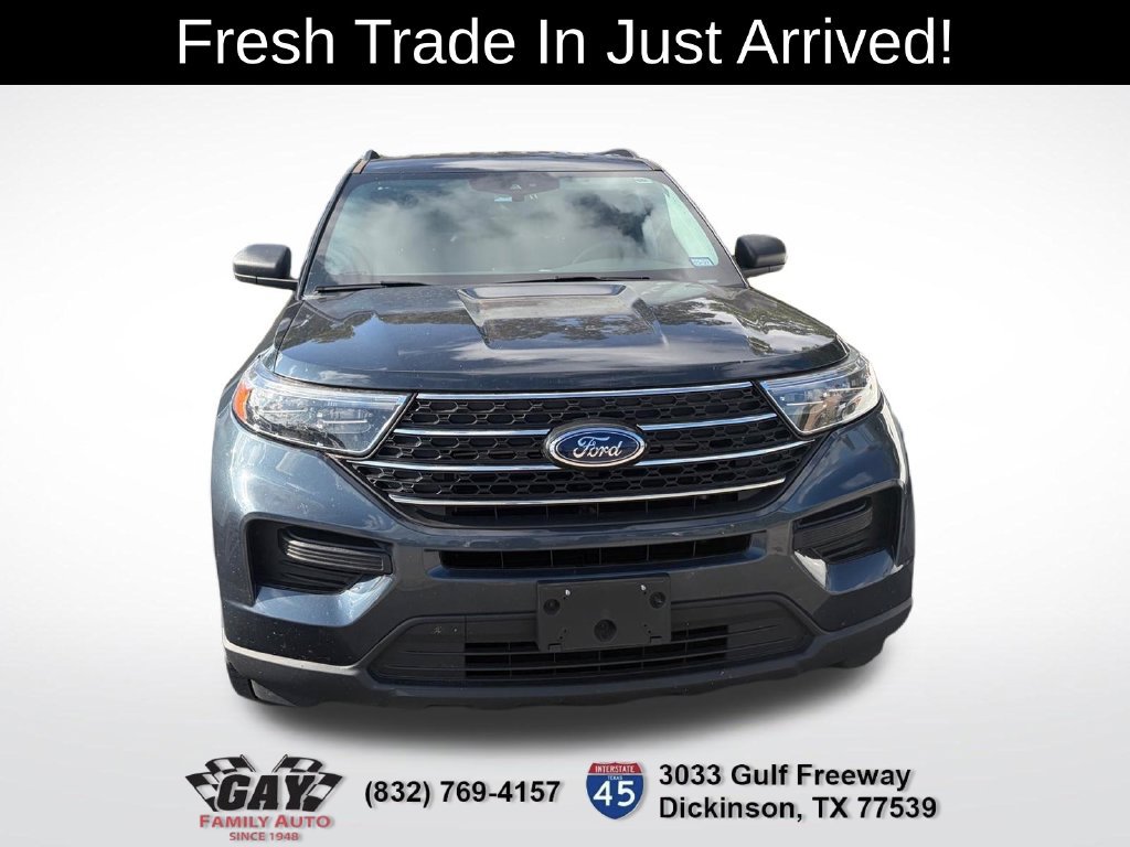 Used 2024 Ford Explorer XLT RWD image 2