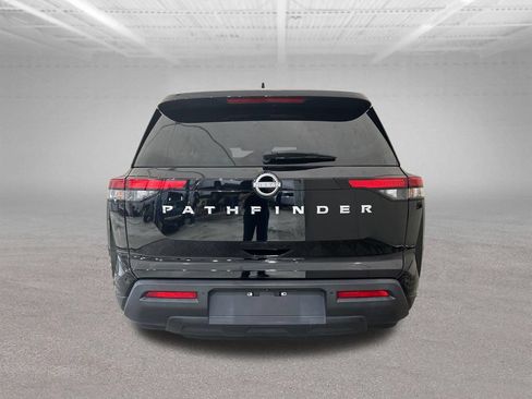 Used 2024 Nissan Pathfinder S w/ Cargo Package FWD image 4