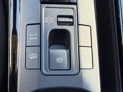 New 2026 Toyota Prius SE image 19