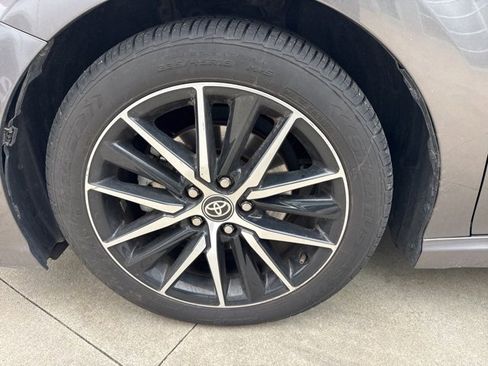 Used 2023 Toyota Camry SE image 11