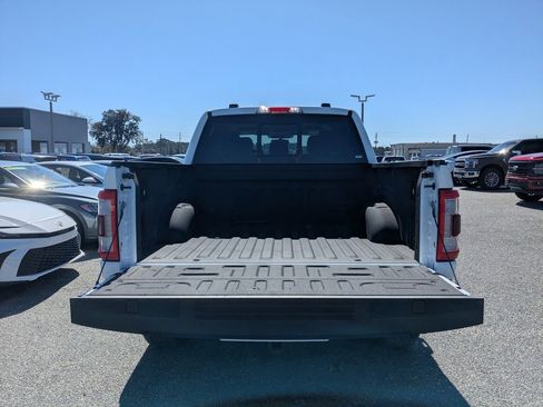 Used 2022 Ford F150 Lariat w/ Equipment Group 501A Mid image 12