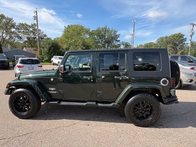 Used 2010 Jeep Wrangler Unlimited Sahara w/ Mopar Chrome Edition Group AWD/4WD image 2