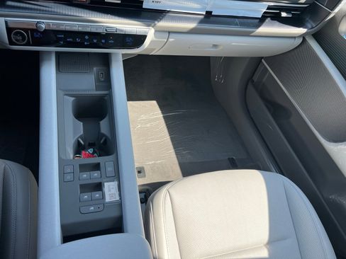 New 2025 Hyundai Ioniq 6 SEL image 32