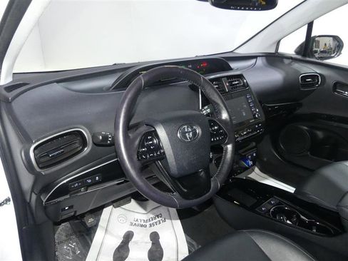 Used 2022 Toyota Prius AWD image 23