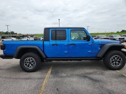 New 2025 Jeep Gladiator Rubicon image 6