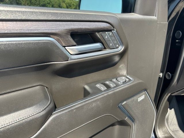 Used 2024 Chevrolet Silverado 1500 LTZ w/ LTZ Premium Package RWD image 24
