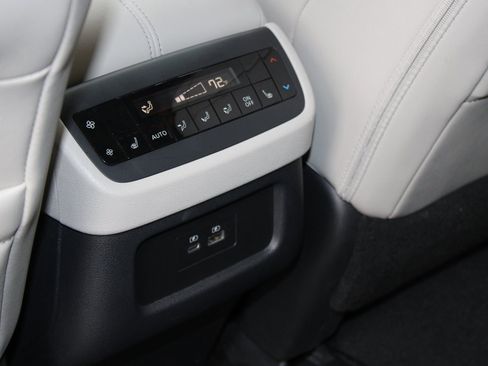 Used 2024 Nissan Pathfinder SL w/ SL Premium Package image 20