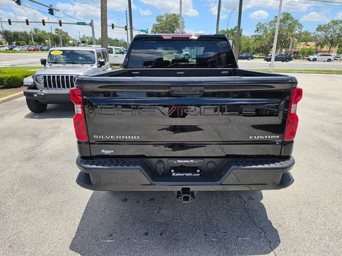 Used 2024 Chevrolet Silverado 1500 Custom Trail Boss AWD/4WD image 4