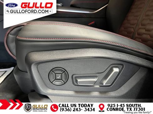 Used 2025 Audi RS Q8 performance AWD/4WD image 19