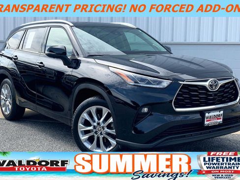 Used 2026 Toyota Highlander Limited AWD/4WD image 1