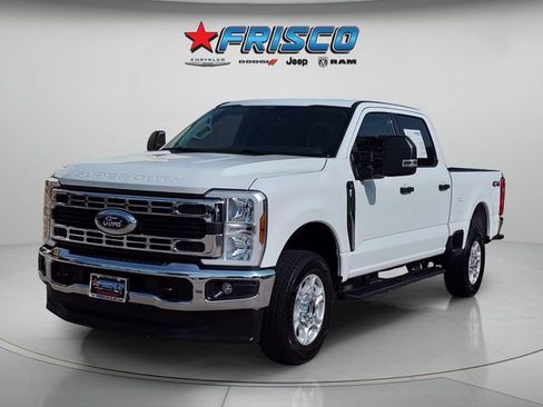 Used 2025 Ford F250 XLT AWD/4WD image 3