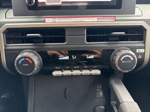 Used 2024 Toyota Tacoma SR image 26