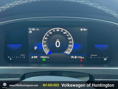 Certified 2023 Volkswagen Tiguan SE R-Line image 26